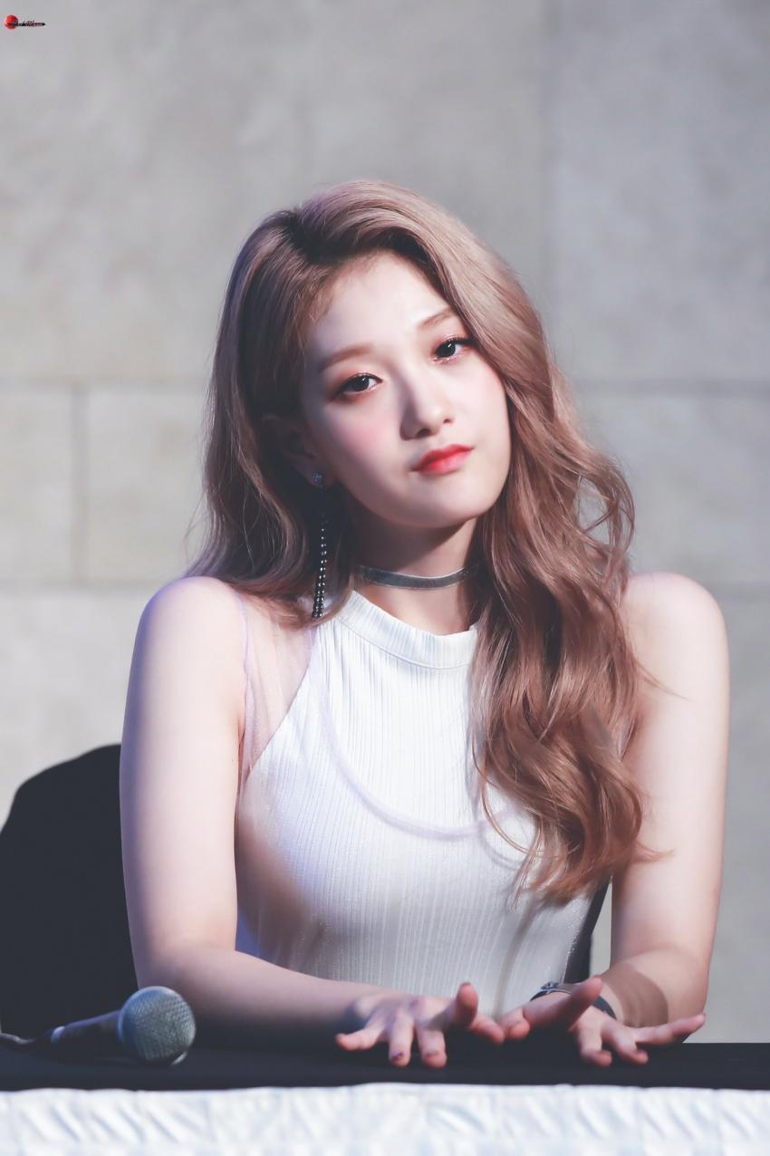 프로미스나인 이서연 | 인스티즈