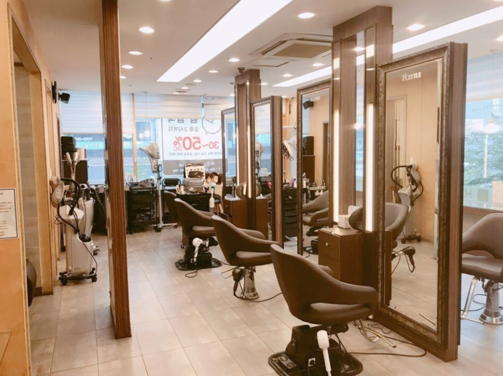 H style 헤어살롱 이미지