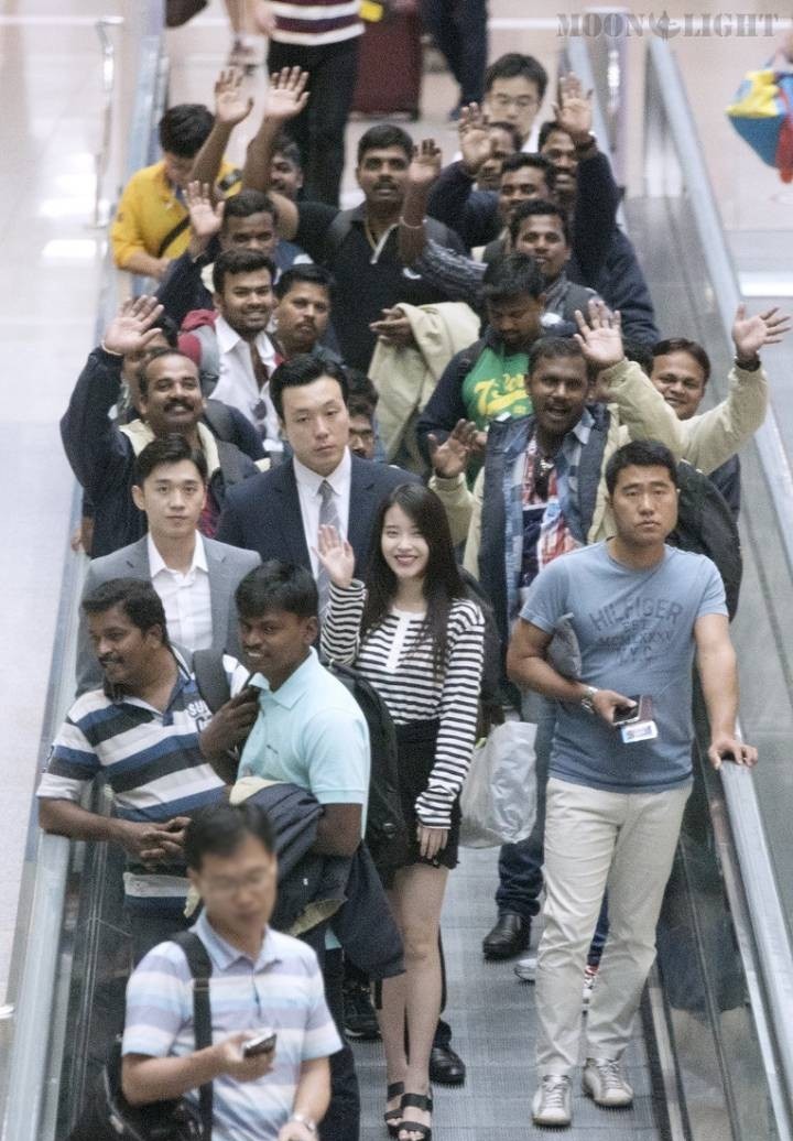 공항에서 따뜻한 환대에 감동한 외국인들.jpg | 인스티즈