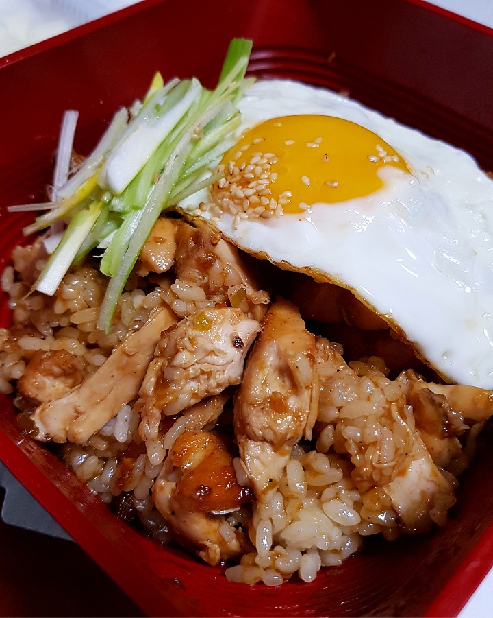 굽네치킨 원탑이라고 불리고있는 치킨.....jpg | 인스티즈