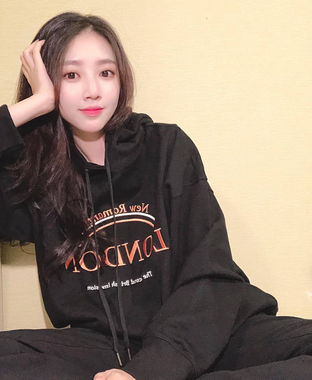 오늘자 행갱이 이현경 아나운서 인스타그램.jpg | 인스티즈