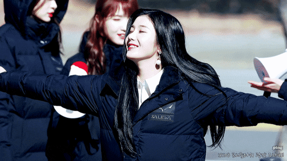 하찮은 리더 권은비.jpgif | 인스티즈