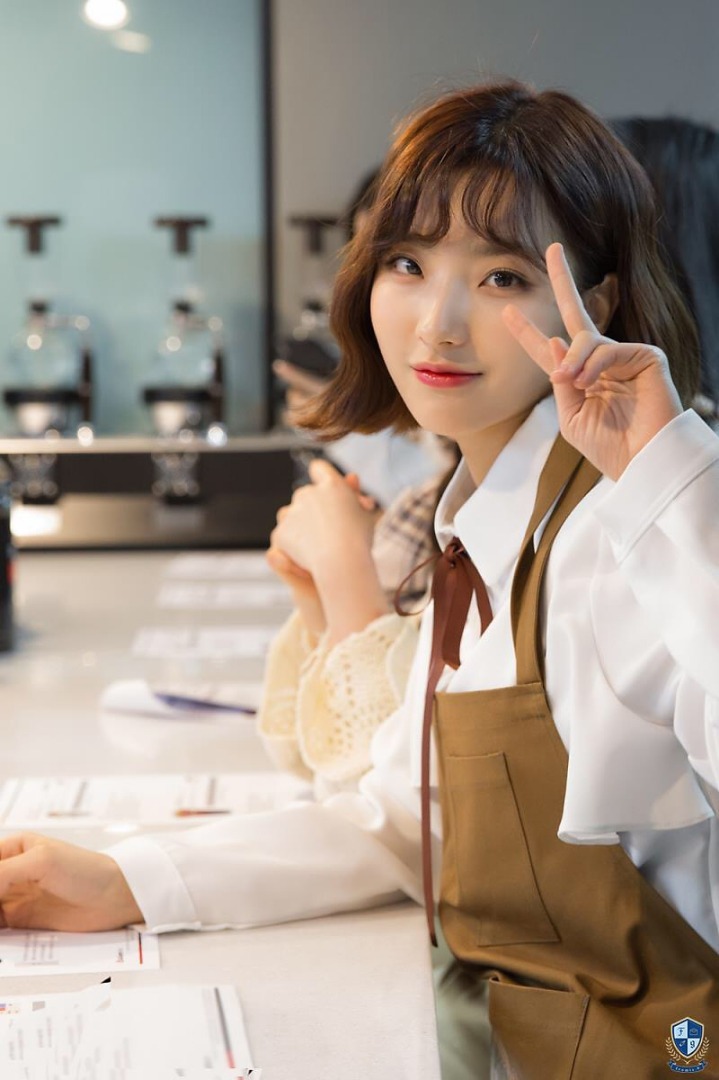 180530. 1일 (보고싶은) 2새롬.jpg | 인스티즈